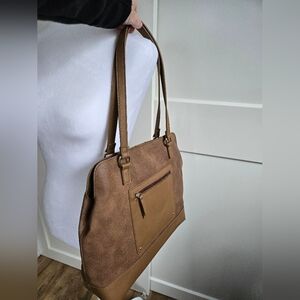 Bentley Leathers Inc. Mia & Luca Elegant Tan Women's Leather Bag